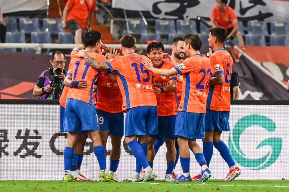 山东泰山客, 长春亚泰, gif