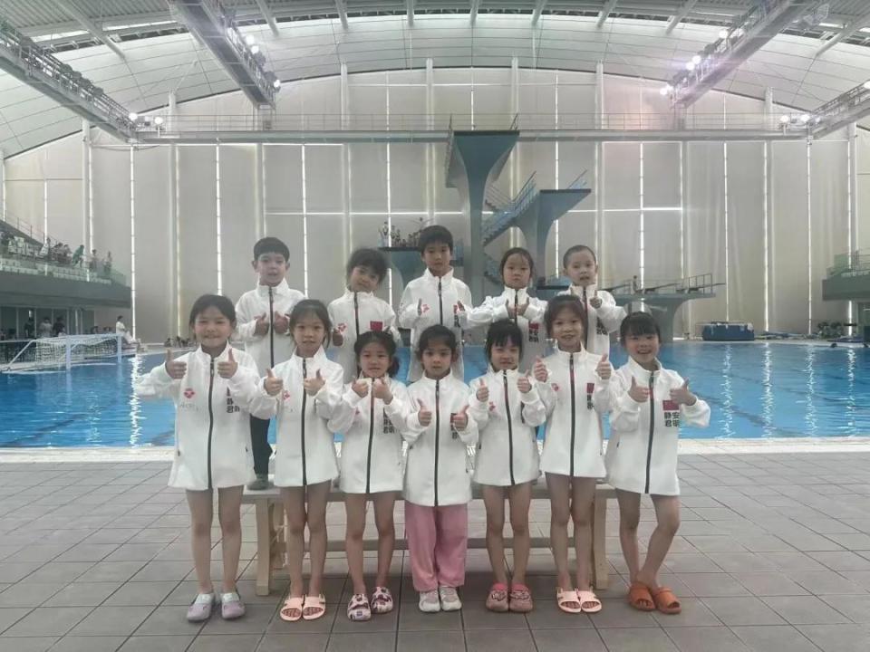 日起至, 区黄浦青少