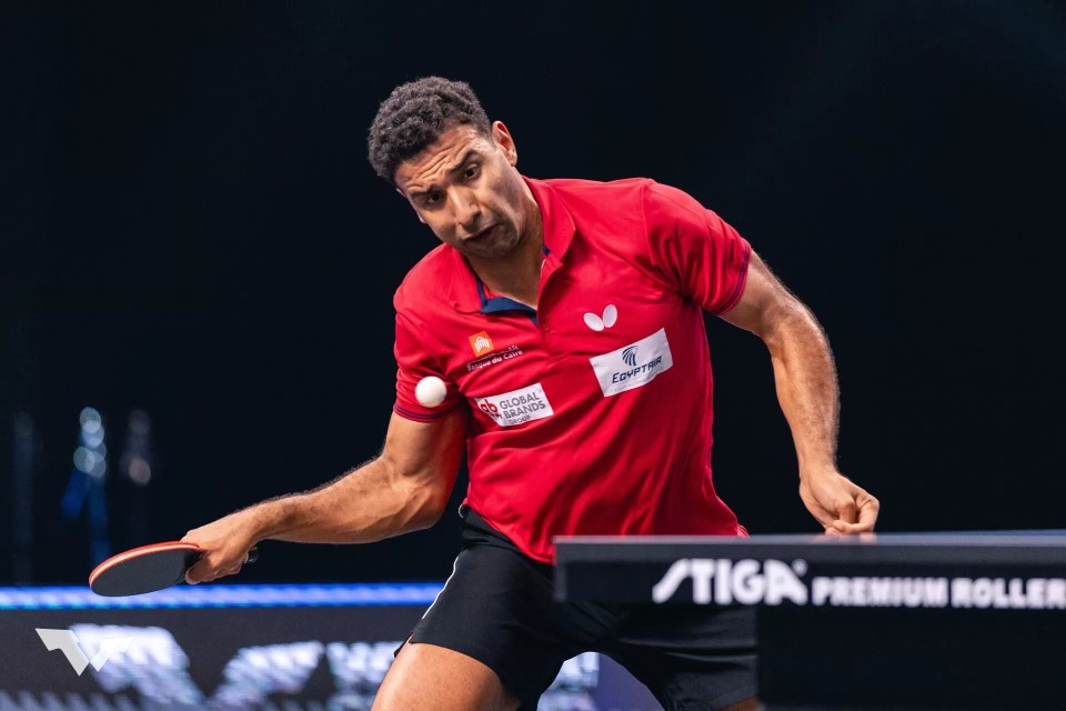 包揽四强, 拿到女双桂